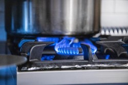 Gasherd mit 4 Brennern 19,5 kW offener Unterbau