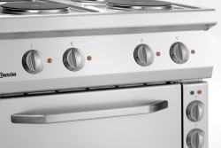 Elektroherd 4 Platten mit Elektrobackofen 1/1 GN - Serie 700