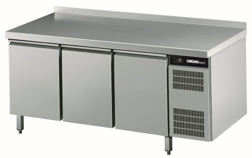 Tiefkühltisch GN 1/1 mit 3 Türen