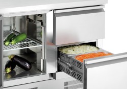 Mini-Kühltisch 900T1S2 mit 1 Tür & 2 Schubladen