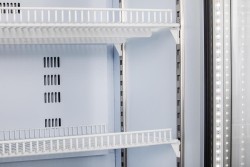 Glastürkühlschrank 2 Drehtüren auf Rollen 850 GU
