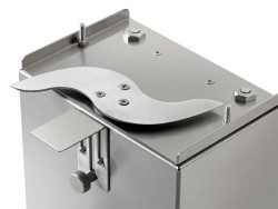Elektro-Currywurst-Schneider mit Doppel-Sichelmesser