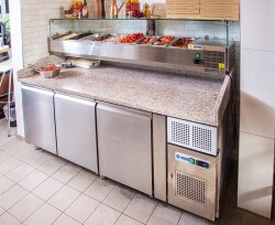 Pizzakühltisch Pizza 3600 - mit 3 Türen