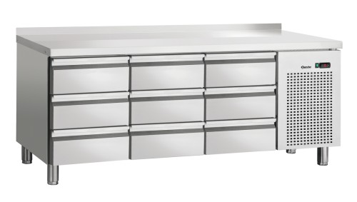 Kühltisch S9-100 MA mit 9 Schubladen und Aufkantung