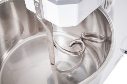 Teigknetmaschine K12 mit Kessel für 12kg Teig