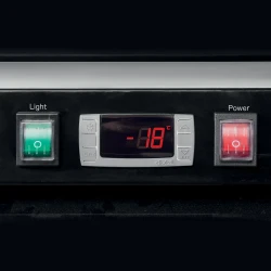 Kühlschrank mit 3 Glastüren mit Display LGC7500